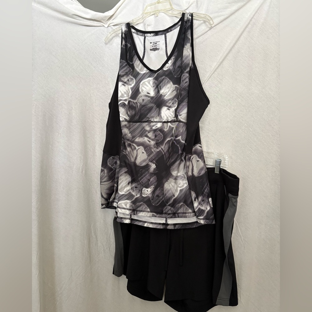 2 piece Tek Gear Black and White Floral Tank Top and Shorts